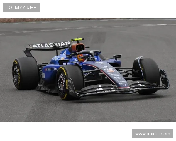 维斯塔潘再度称王F1赛场新赛季车队格局与技术革新引热议 维斯塔潘再度称王F1赛场新赛季车队格局与技术革新引热议