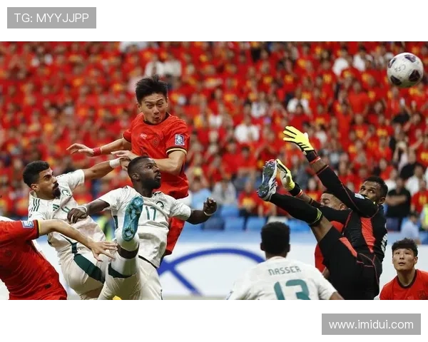 国足世预赛关键战来临新帅首秀引发球迷期待与强敌对决前景成焦点