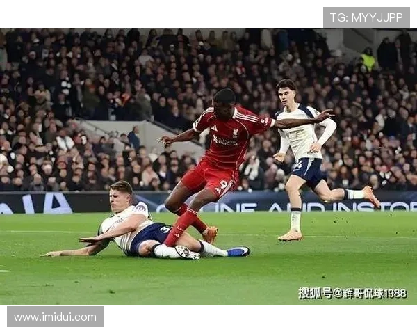 欧洲豪门之战再掀高潮多线竞争激烈点燃冬季足球赛场焦点风云再起