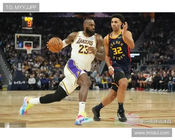 詹姆斯领衔湖人迎战勇士，浓眉伤势恢复进展成焦点